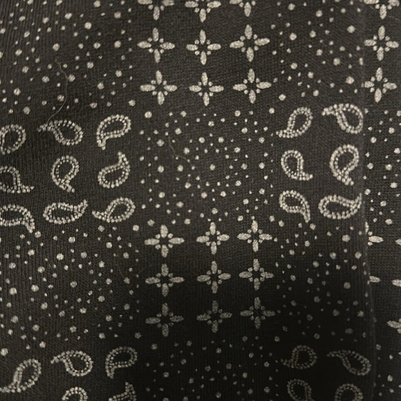 1991 by Cotton On Sweatshirt - Picture 4 of 6